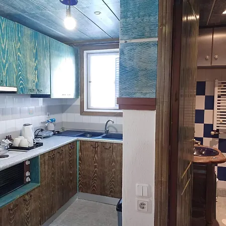 Skyrosfamilyhouses-pelasgia * سكيروس